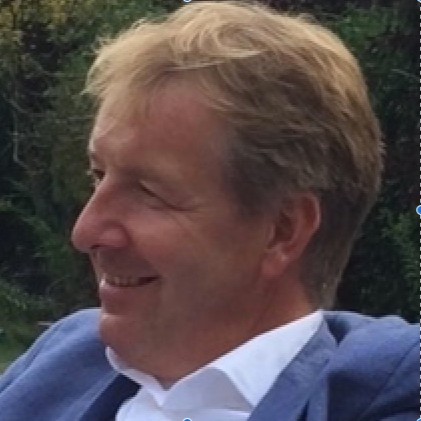 Amref Flying Doctors - Sr partnership manager overheid - Dhr. Eduard Holtz